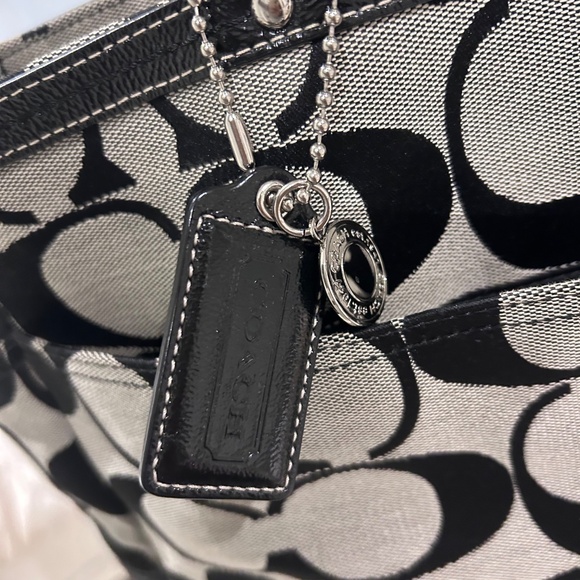 Coach Tote - Picture 3 of 5